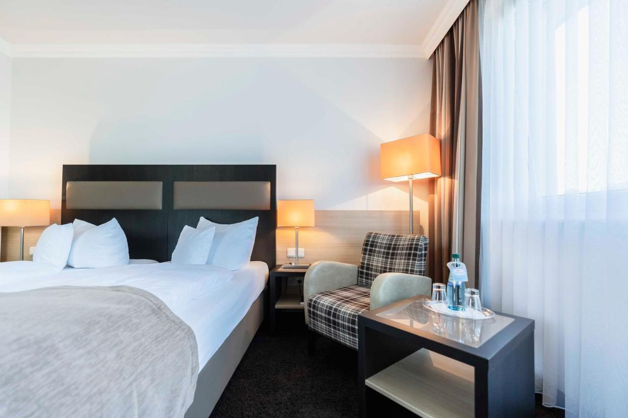 Hotel Markgraf เลห์นิน ภายนอก รูปภาพ