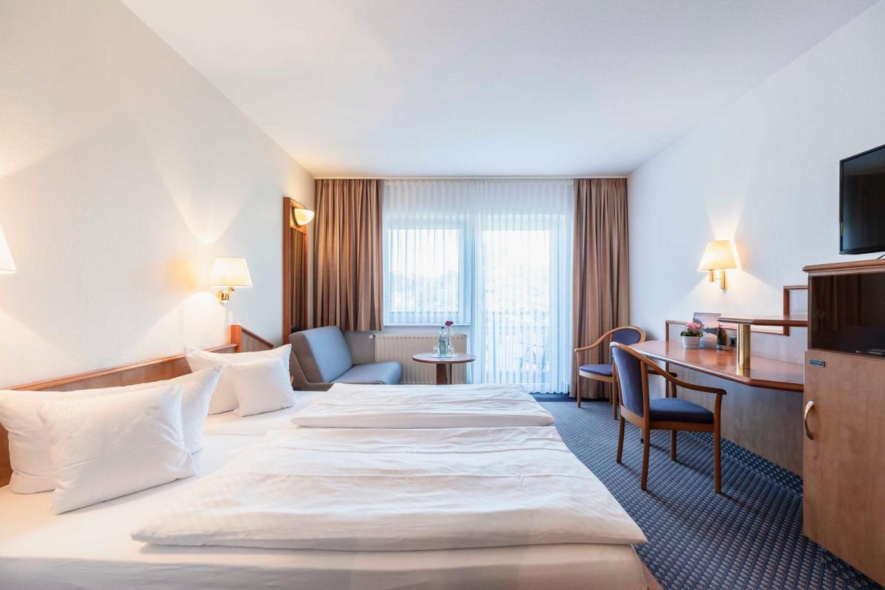 Hotel Markgraf เลห์นิน ภายนอก รูปภาพ